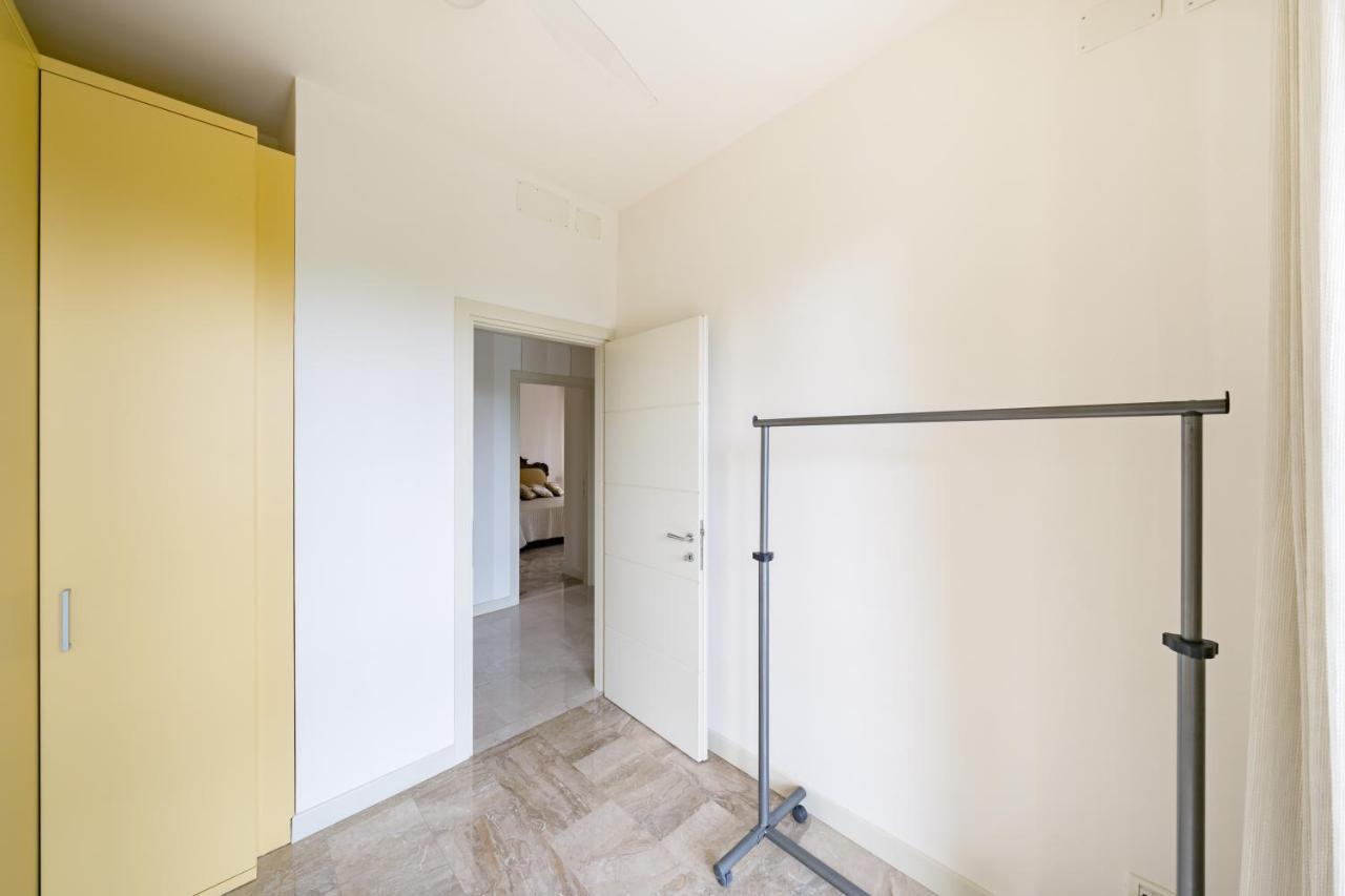Residenza Al Vittoriale - By Host4U Διαμέρισμα Gardone Riviera Εξωτερικό φωτογραφία