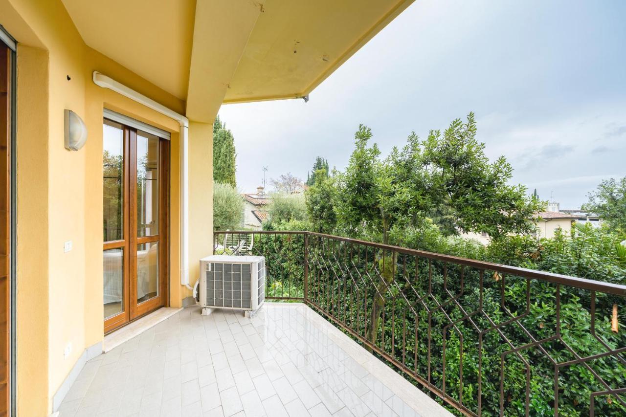 Residenza Al Vittoriale - By Host4U Διαμέρισμα Gardone Riviera Εξωτερικό φωτογραφία