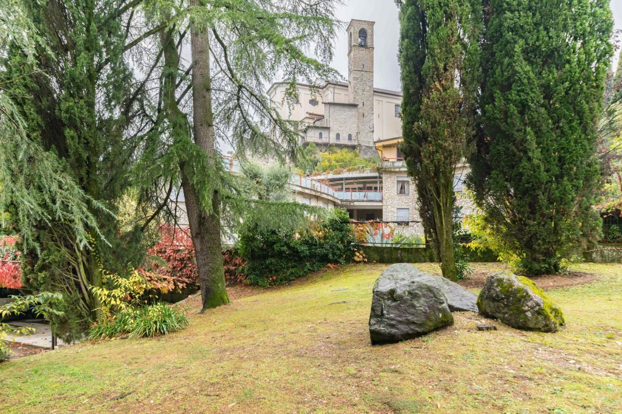 Residenza Al Vittoriale - By Host4U Διαμέρισμα Gardone Riviera Εξωτερικό φωτογραφία