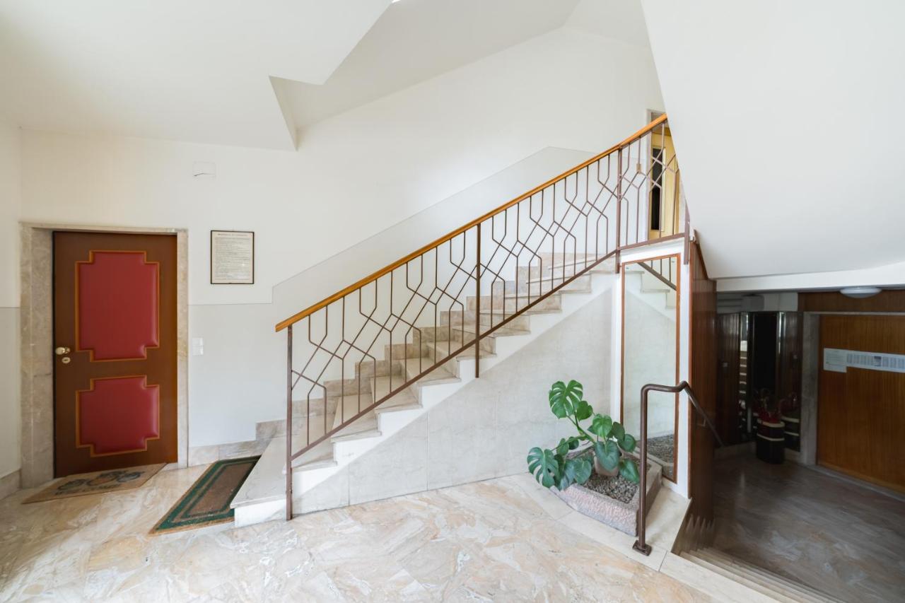 Residenza Al Vittoriale - By Host4U Διαμέρισμα Gardone Riviera Εξωτερικό φωτογραφία