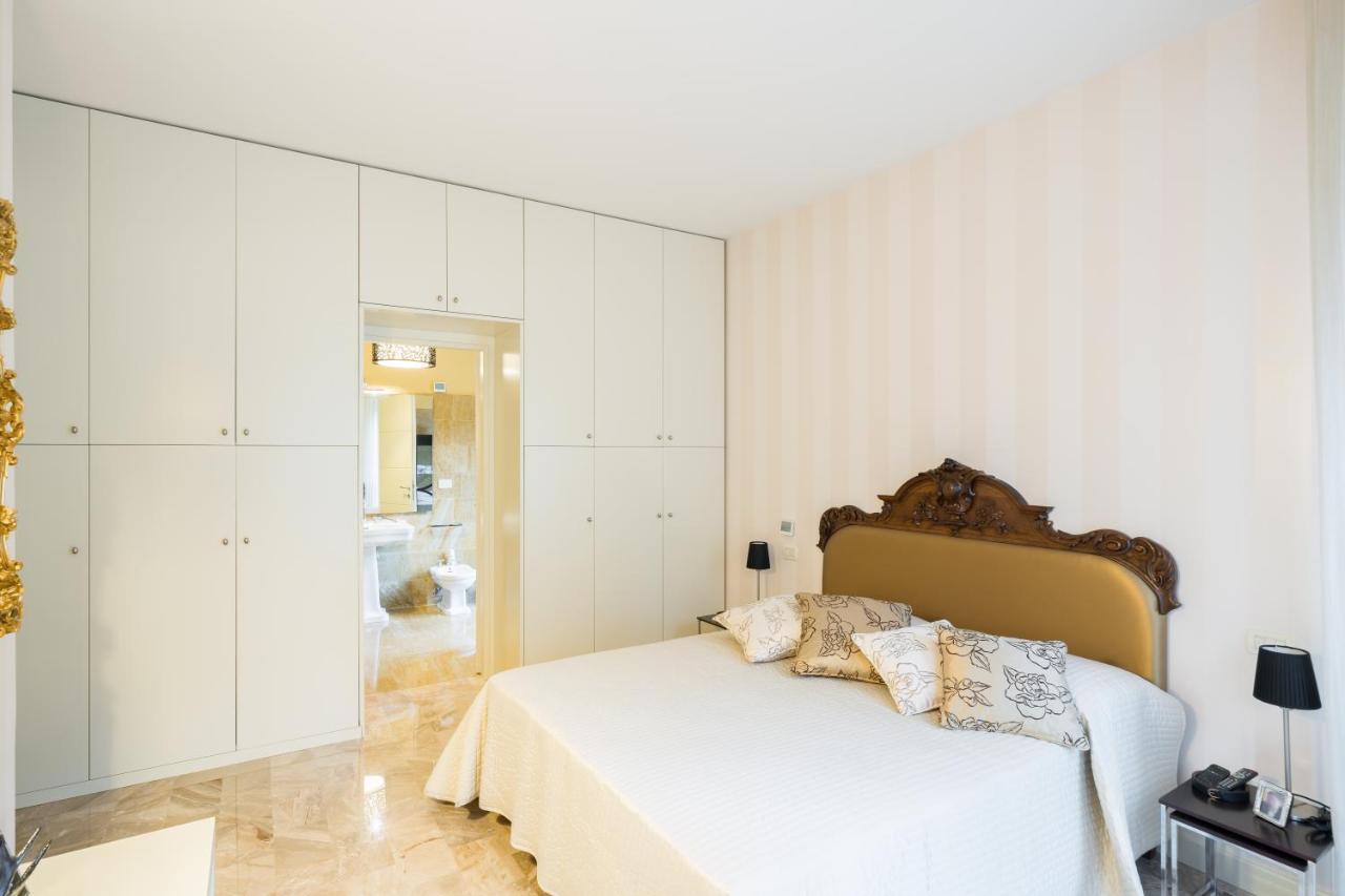 Residenza Al Vittoriale - By Host4U Διαμέρισμα Gardone Riviera Εξωτερικό φωτογραφία